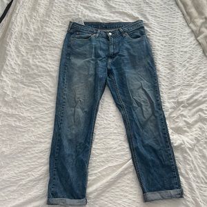 Men’s Levi’s jeans. 541.